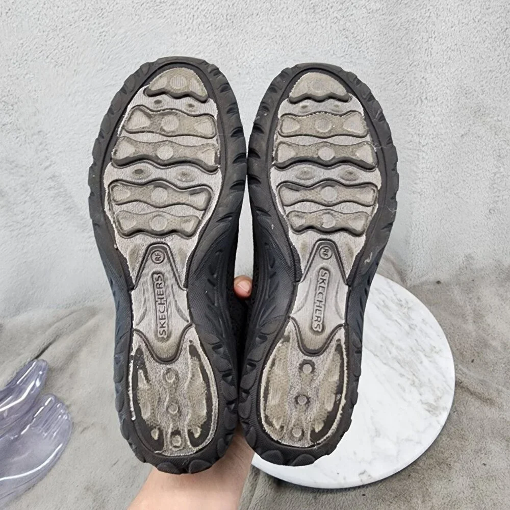 Skechers Shoes Womens Size 6.5 Slip On Sneakers *GUC*